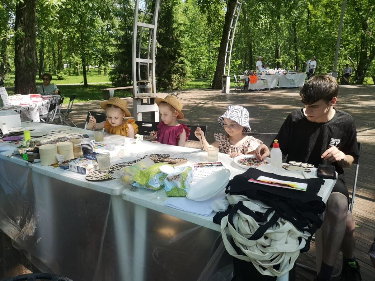 «Крылья советов» паркында Балаларны яклау көненә багышланган бәйрәм чараларыннан ФОТОРЕПОРТАЖ