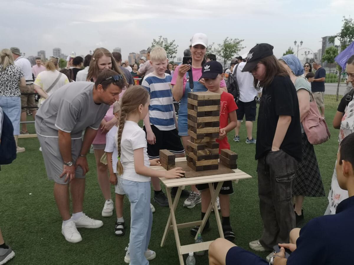 «Елмай» паркында Балаларны яклау көне уңаеннан оештырылган бәйрәм чараларыннан ФОТОРЕПОРТАЖ