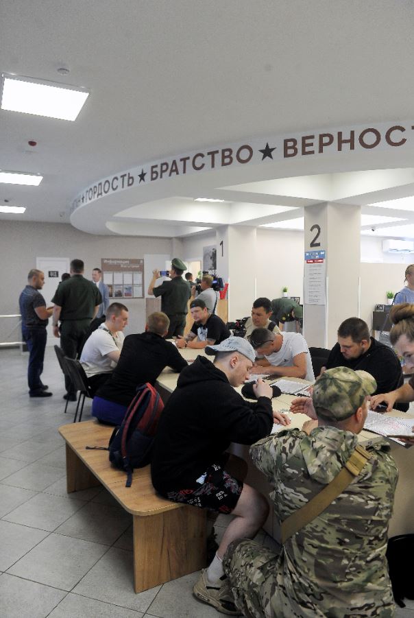 «Батыр» контракт буенча хезмәткә сайлап алу үзәгенән ФОТОРЕПОРТАЖ