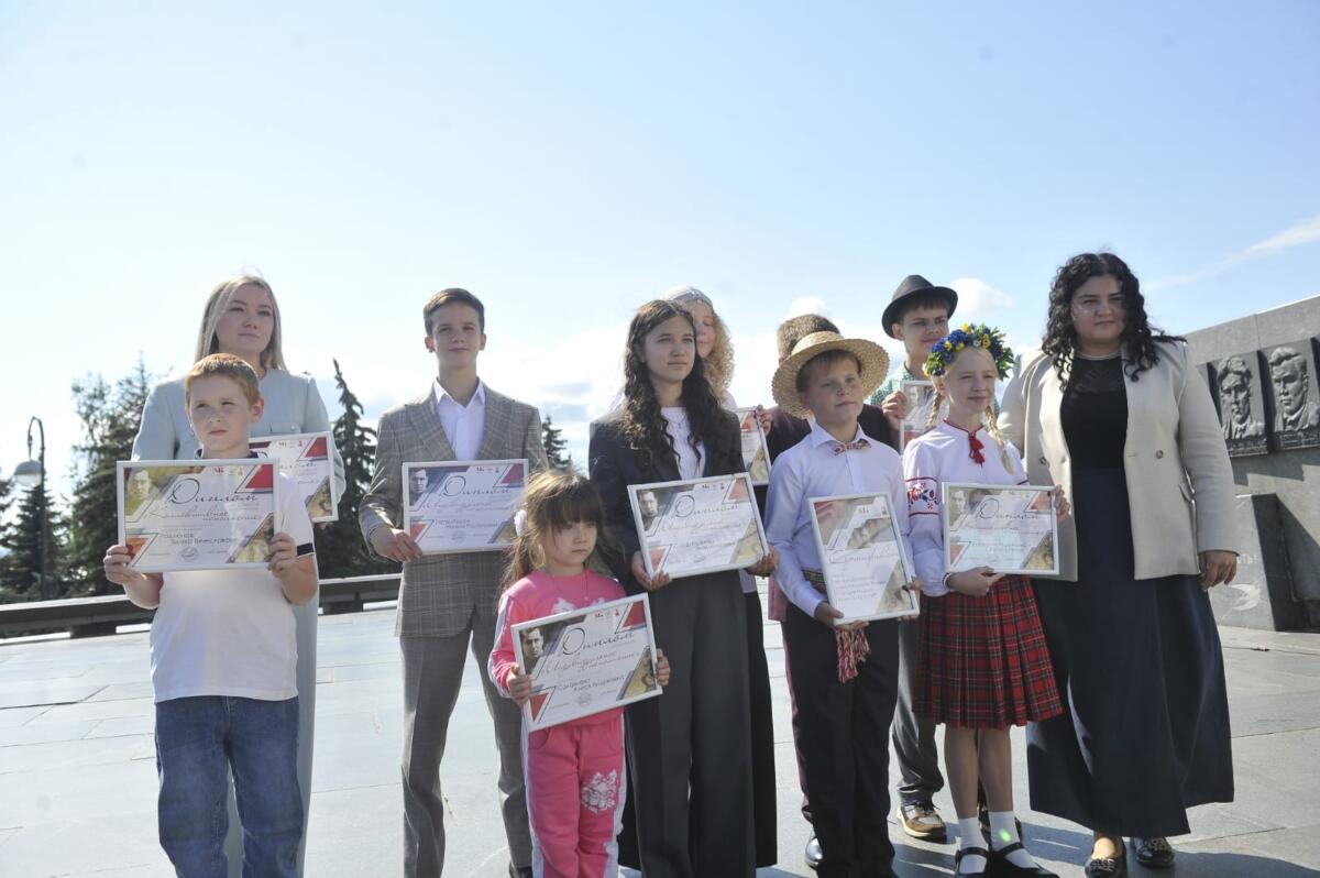 Җәлил һәм җәлилчеләрне искә алу чарасыннан ФОТОРЕПОРТАЖ