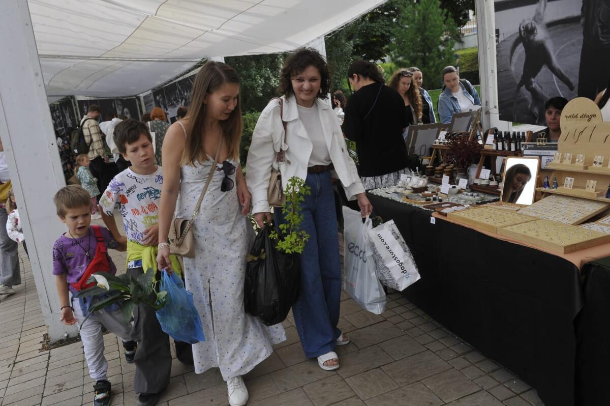 Черек күлендә узган чәчәкләр фестиваленнән ФОТОРЕПОРТАЖ