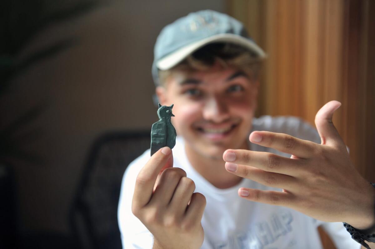 «Новая волна – 2025» финалистларының конкурсның барельефын ясау чарасыннан фоторепортаж