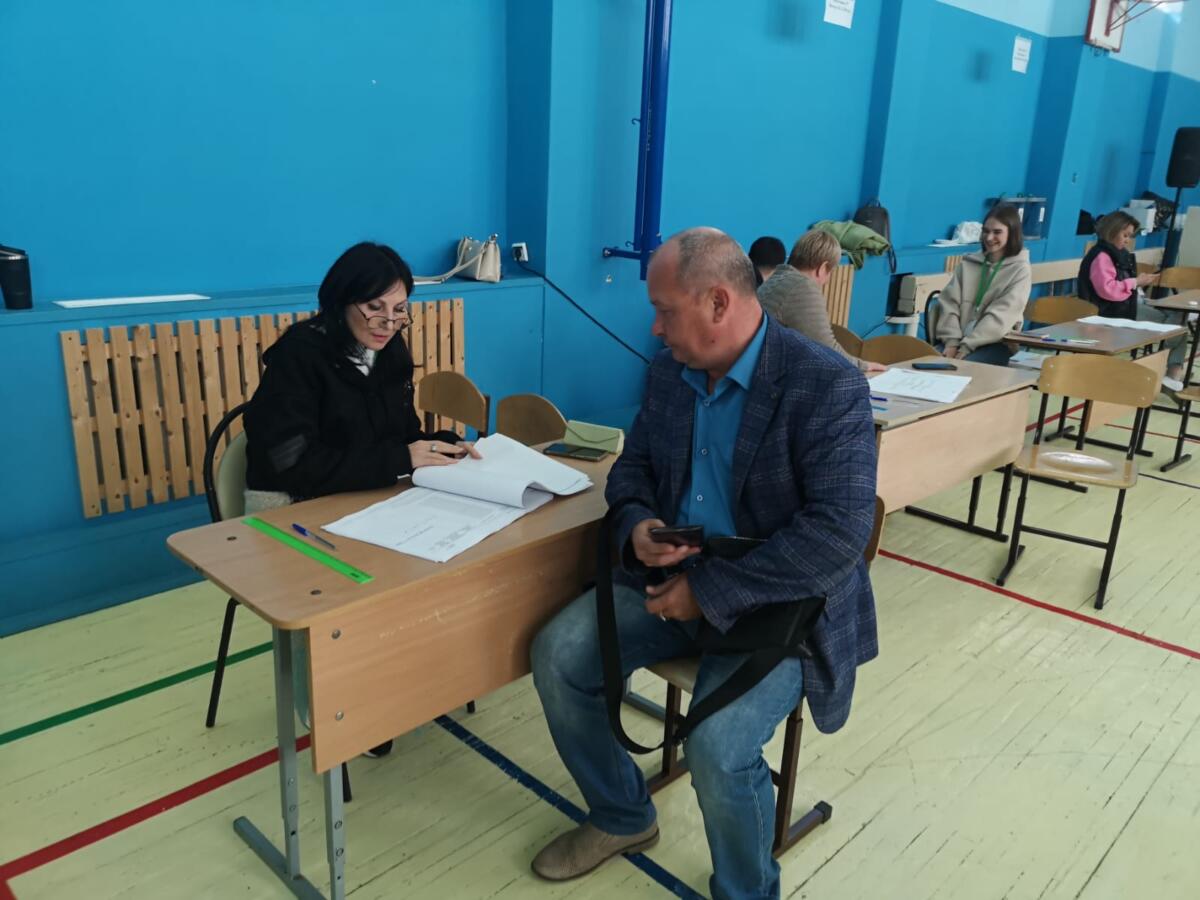 Бердәм сайлау көненнән ФОТОРЕПОРТАЖ