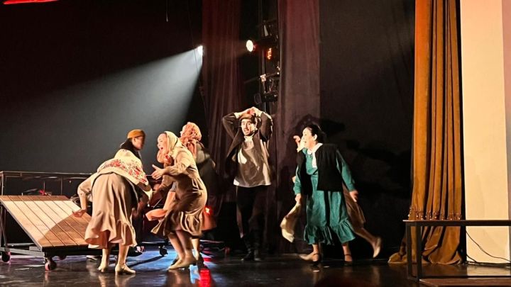 Кариев сәхнәсендә – Роберт Миңнуллин тормышы буйлап сәяхәт