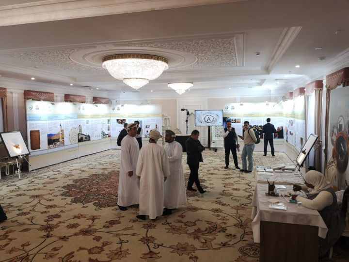 Мәрҗани мәчетендә Оман Солтанатлыгының мирасына багышланган халыкара күргәзмә ачылды