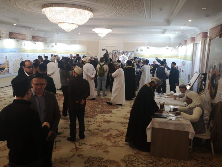 Мәрҗани мәчетендә Оман Солтанатлыгының мирасына багышланган халыкара күргәзмә ачылды