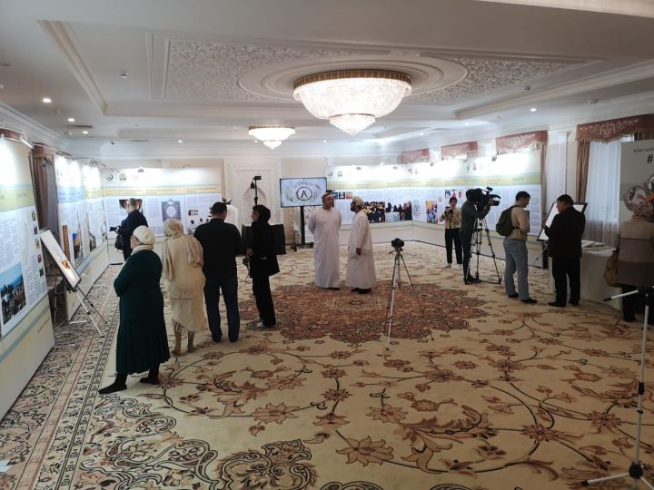 Мәрҗани мәчетендә Оман Солтанатлыгының мирасына багышланган халыкара күргәзмә ачылды
