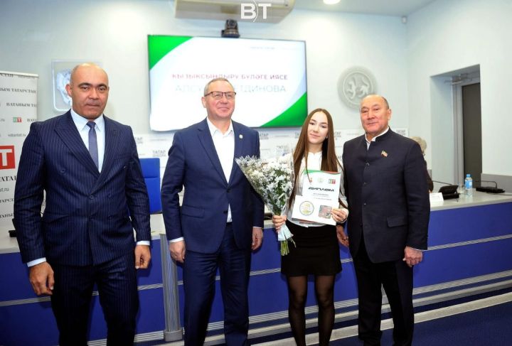 Бабайлар эзеннән: «Ватан хакына» иҗади бәйгесенең җиңүчеләрен бүләкләдек