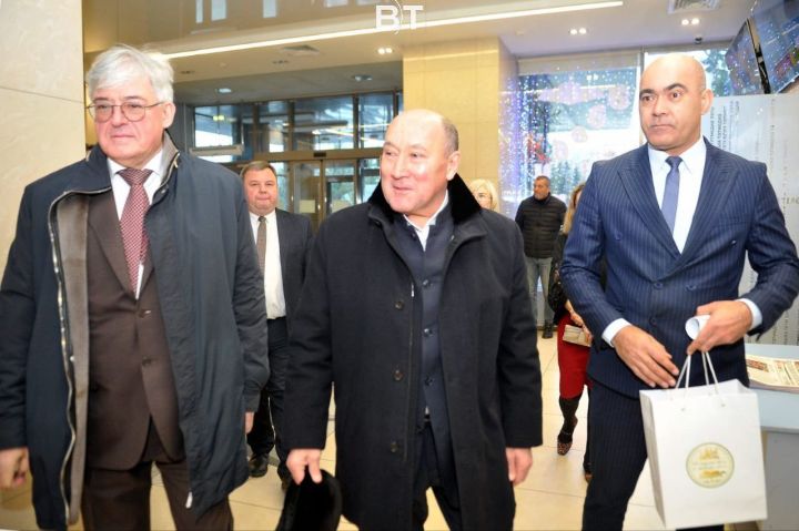 Бабайлар эзеннән: «Ватан хакына» иҗади бәйгесенең җиңүчеләрен бүләкләдек