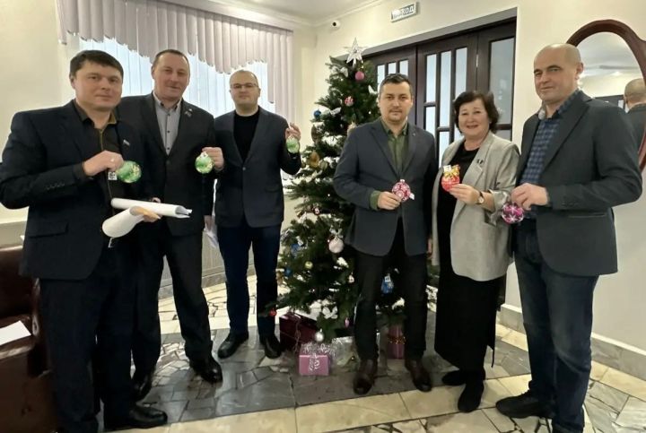 Балтачта «Теләкләр чыршысы» кабынды