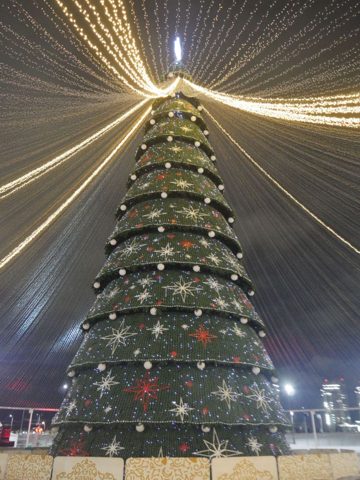 Казанда Үзәк чыршы ачылышыннан ФОТОРЕПОРТАЖ