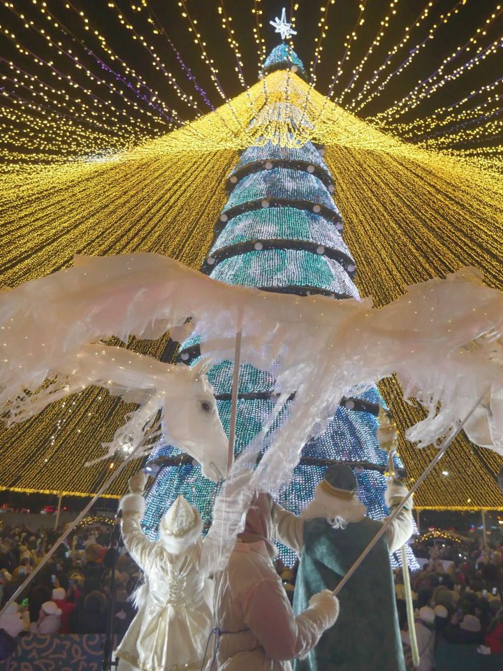 Казанда Үзәк чыршы ачылышыннан ФОТОРЕПОРТАЖ