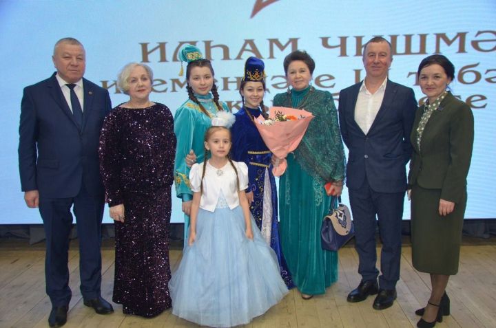 «Илһам чишмәсе»ндә моң яши. Сарманда Илһам Шакиров хөрмәтенә бәйге уза