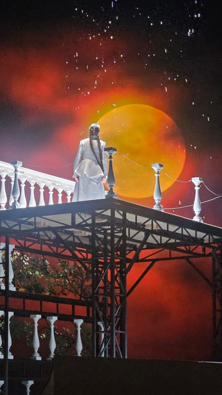 Корбан кем?  Камал театрында – газаплы мәхәббәт кыйссасы