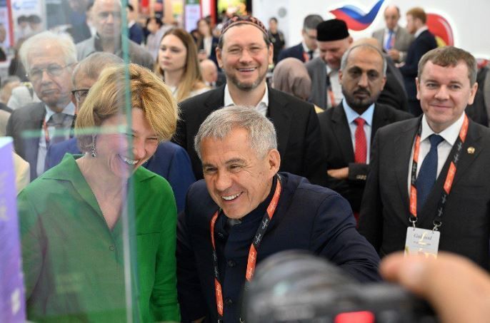 «Хәләл»гә юл:  Рөстәм Миңнеханов дөньядагы иң зур Gulfood күргәзмәсе эшендә катнашты