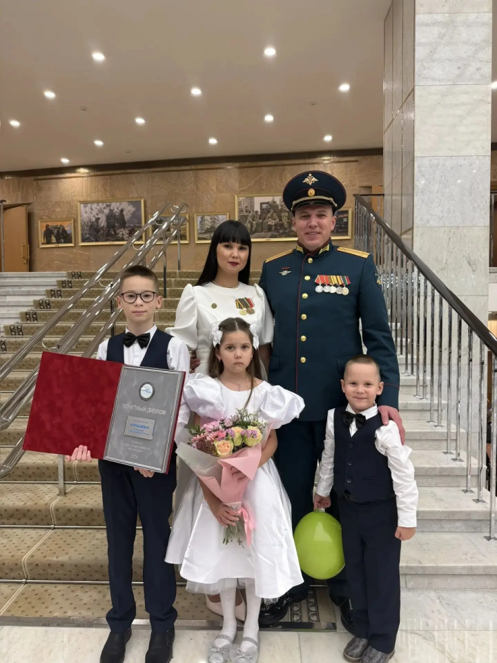 Рөстәм Миңнеханов Култышевлар гаиләсен котлады: «Бөтен Татарстан сезнең белән горурлана»