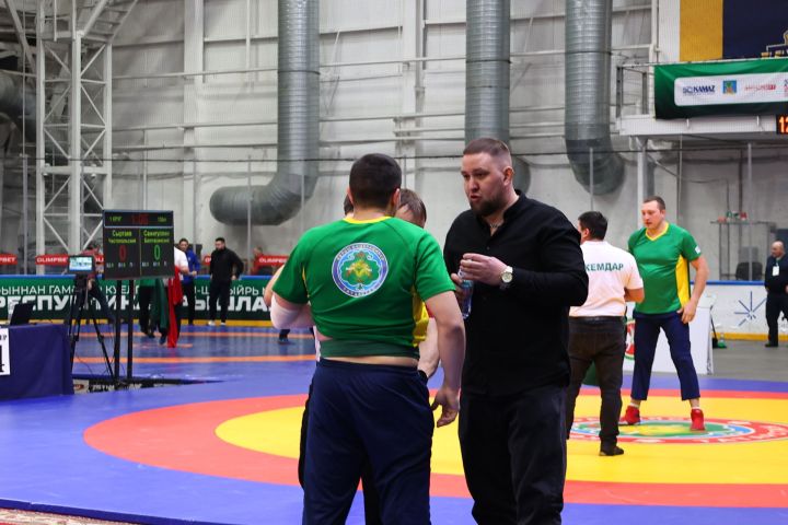 Муса Җәлил истәлегенә «ВТ» гамәлгә куйган көрәш турнирының беренче көне