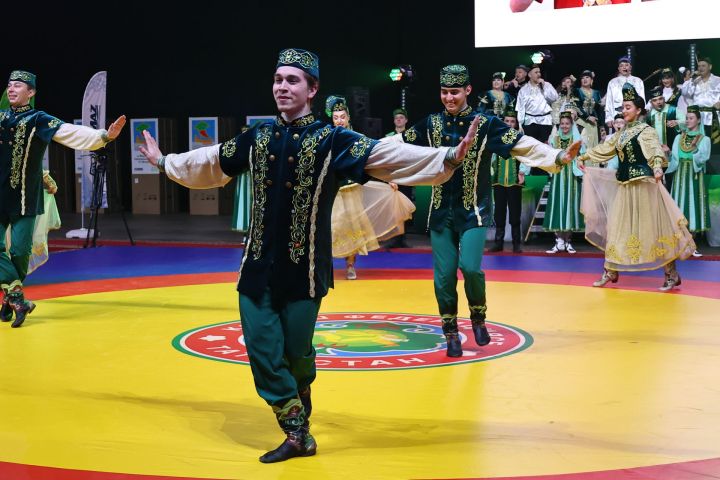 Муса Җәлил истәлегенә «ВТ» гамәлгә куйган көрәш турнирының беренче көне