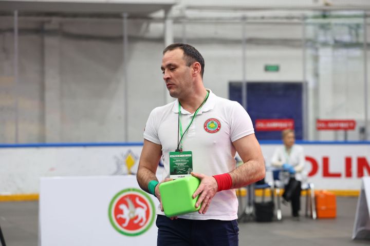 Муса Җәлил истәлегенә «ВТ» гамәлгә куйган көрәш турнирының беренче көне