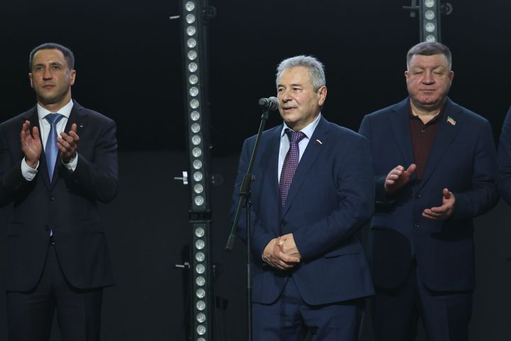 Муса Җәлил истәлегенә «ВТ» гамәлгә куйган көрәш турнирының беренче көне