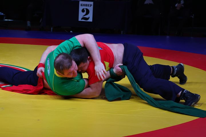 Муса Җәлил истәлегенә «ВТ» гамәлгә куйган көрәш турнирының икенче көне