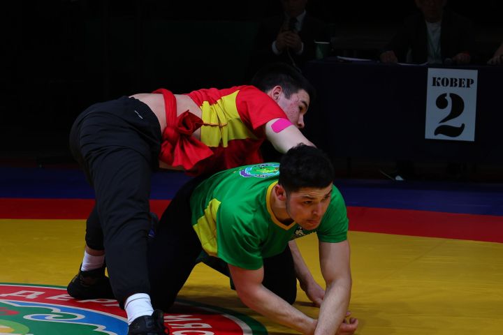 Муса Җәлил истәлегенә «ВТ» гамәлгә куйган көрәш турнирының икенче көне