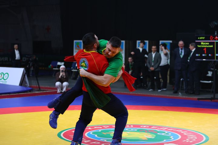 Муса Җәлил истәлегенә «ВТ» гамәлгә куйган көрәш турнирының икенче көне