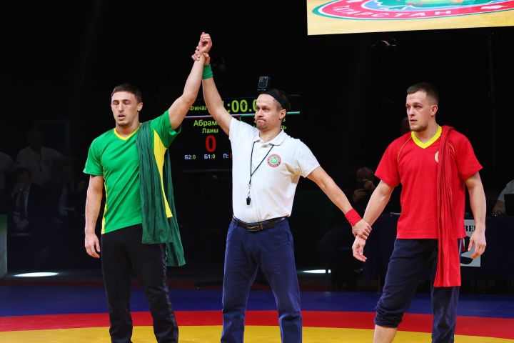 Муса Җәлил истәлегенә «ВТ» гамәлгә куйган көрәш турнирының икенче көне