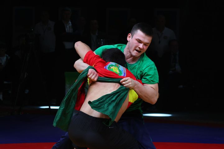 Муса Җәлил истәлегенә «ВТ» гамәлгә куйган көрәш турнирының икенче көне