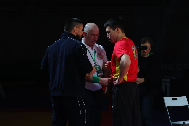 Муса Җәлил истәлегенә «ВТ» гамәлгә куйган көрәш турнирының икенче көне