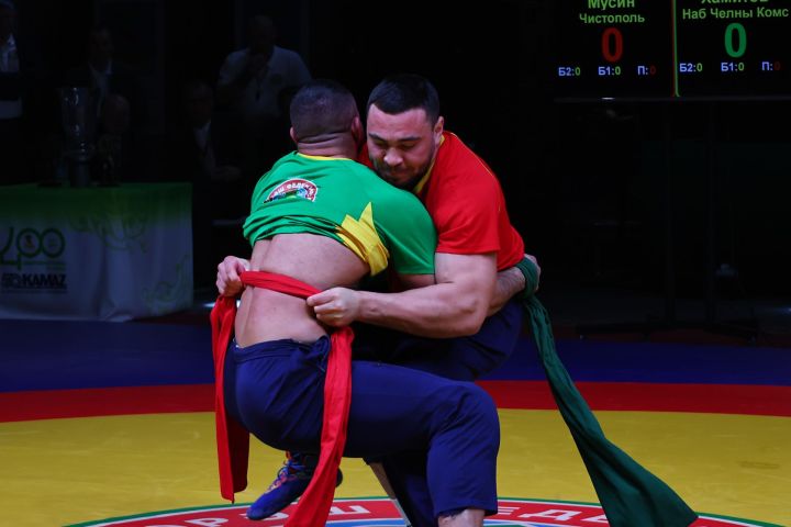 Муса Җәлил истәлегенә «ВТ» гамәлгә куйган көрәш турнирының икенче көне