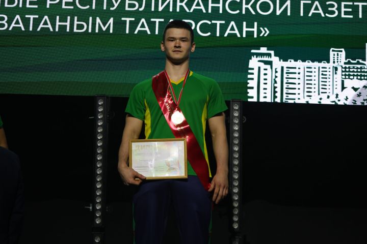 Муса Җәлил истәлегенә «ВТ» гамәлгә куйган көрәш турнирының икенче көне