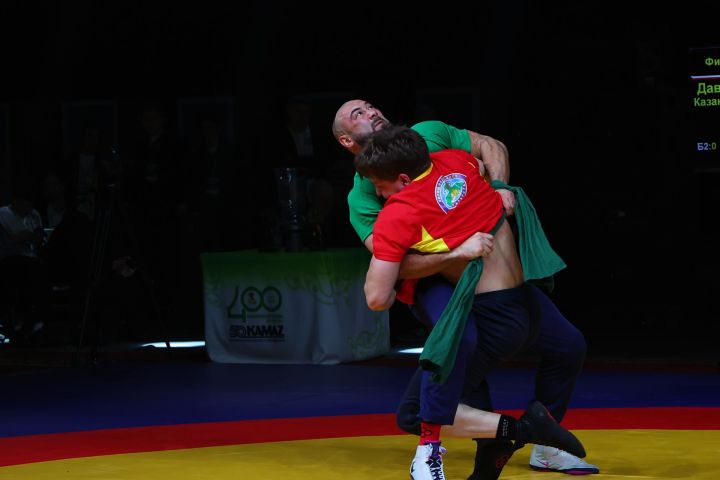 Муса Җәлил истәлегенә «ВТ» гамәлгә куйган көрәш турнирының икенче көне