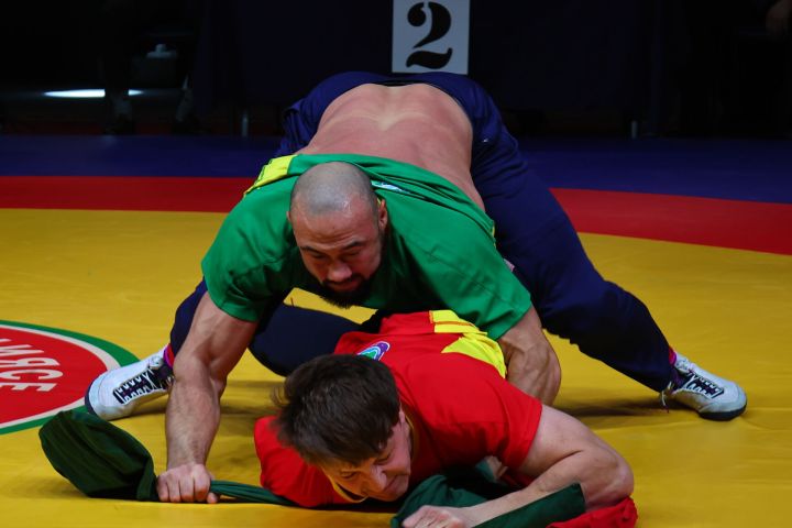 Муса Җәлил истәлегенә «ВТ» гамәлгә куйган көрәш турнирының икенче көне