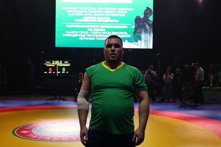 Муса Җәлил истәлегенә «ВТ» гамәлгә куйган көрәш турнирының икенче көне