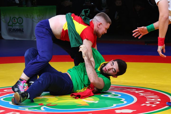 Муса Җәлил истәлегенә «ВТ» гамәлгә куйган көрәш турнирының икенче көне