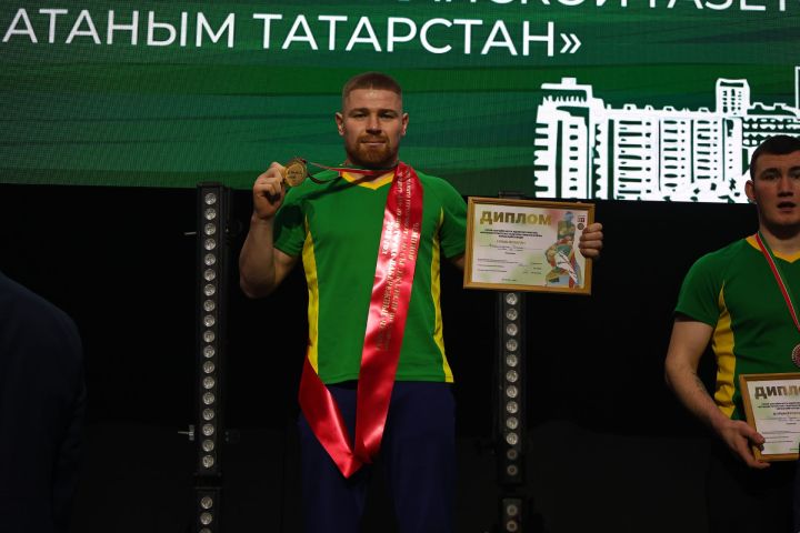 Муса Җәлил истәлегенә «ВТ» гамәлгә куйган көрәш турнирының икенче көне