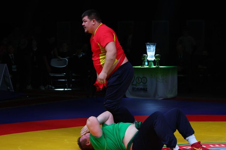 Муса Җәлил истәлегенә «ВТ» гамәлгә куйган көрәш турнирының икенче көне