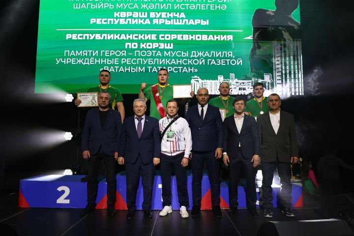 Муса Җәлил истәлегенә «ВТ» гамәлгә куйган көрәш турнирының икенче көне