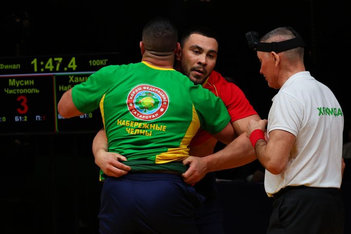 Муса Җәлил истәлегенә «ВТ» гамәлгә куйган көрәш турнирының икенче көне