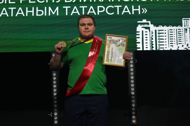 Муса Җәлил истәлегенә «ВТ» гамәлгә куйган көрәш турнирының икенче көне