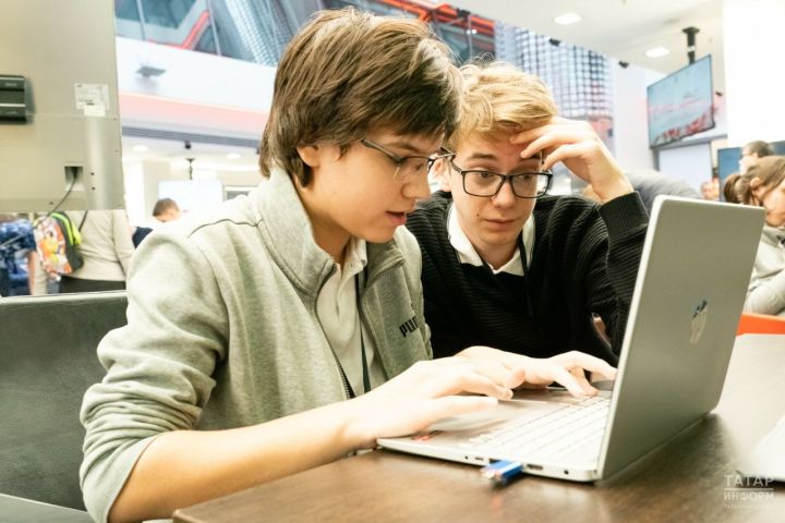 Татарстан укучыларын беренче һөнәргә өйрәтә башладылар