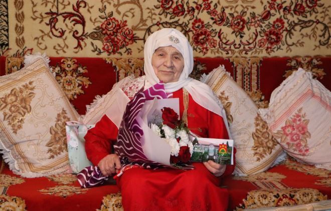 90 яшьлек Сания Сәлахуллина: «Үзен генә яраткан кеше рәхәт күрми»