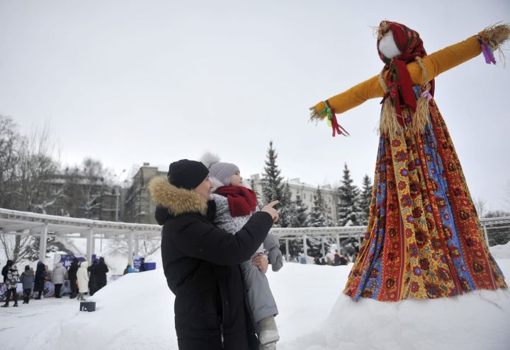 Казанда Май чабу бәйрәме уза (ФОТОРЕПОРТАЖ)
