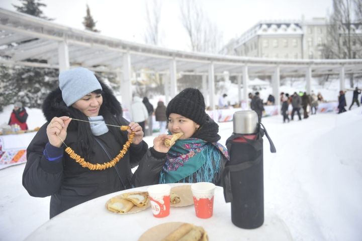 Казанда Май чабу бәйрәме уза (ФОТОРЕПОРТАЖ)
