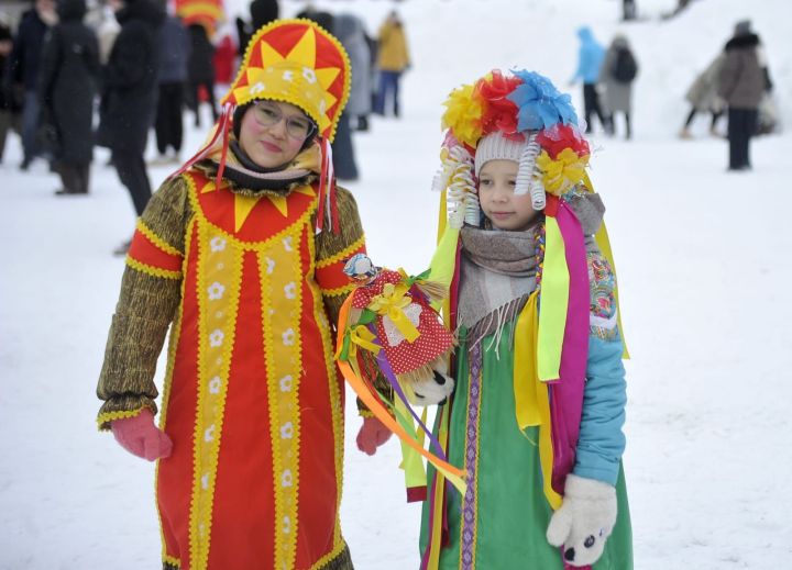 Казанда Май чабу бәйрәме уза (ФОТОРЕПОРТАЖ)