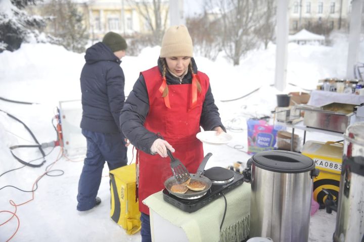 Казанда Май чабу бәйрәме уза (ФОТОРЕПОРТАЖ)