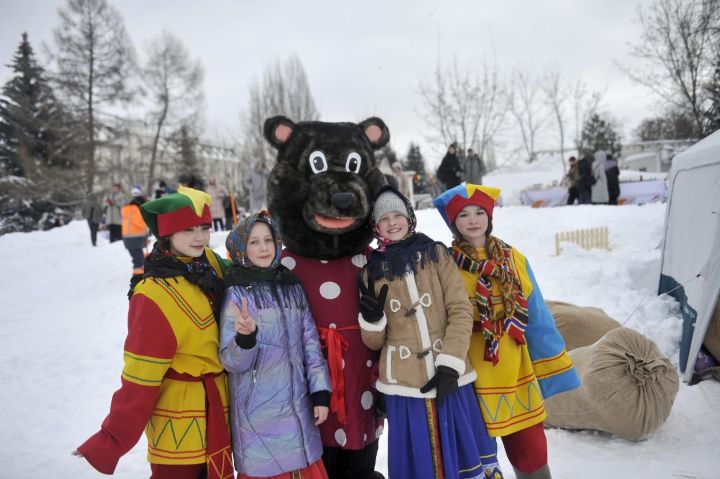 Казанда Май чабу бәйрәме уза (ФОТОРЕПОРТАЖ)