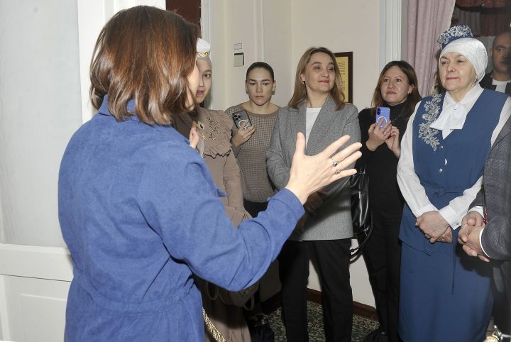 Муса Җәлилнең музей-фатирында шагыйрьнең хатларын уку чарасыннан фоторепортаж