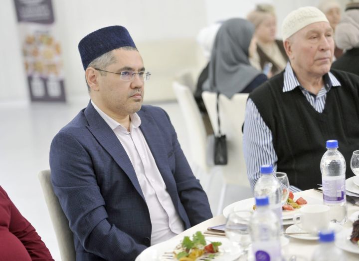 «Ватаным Татарстан» газетасы коллективы ифтар уздырды (ФОТОРЕПОРТАЖ)